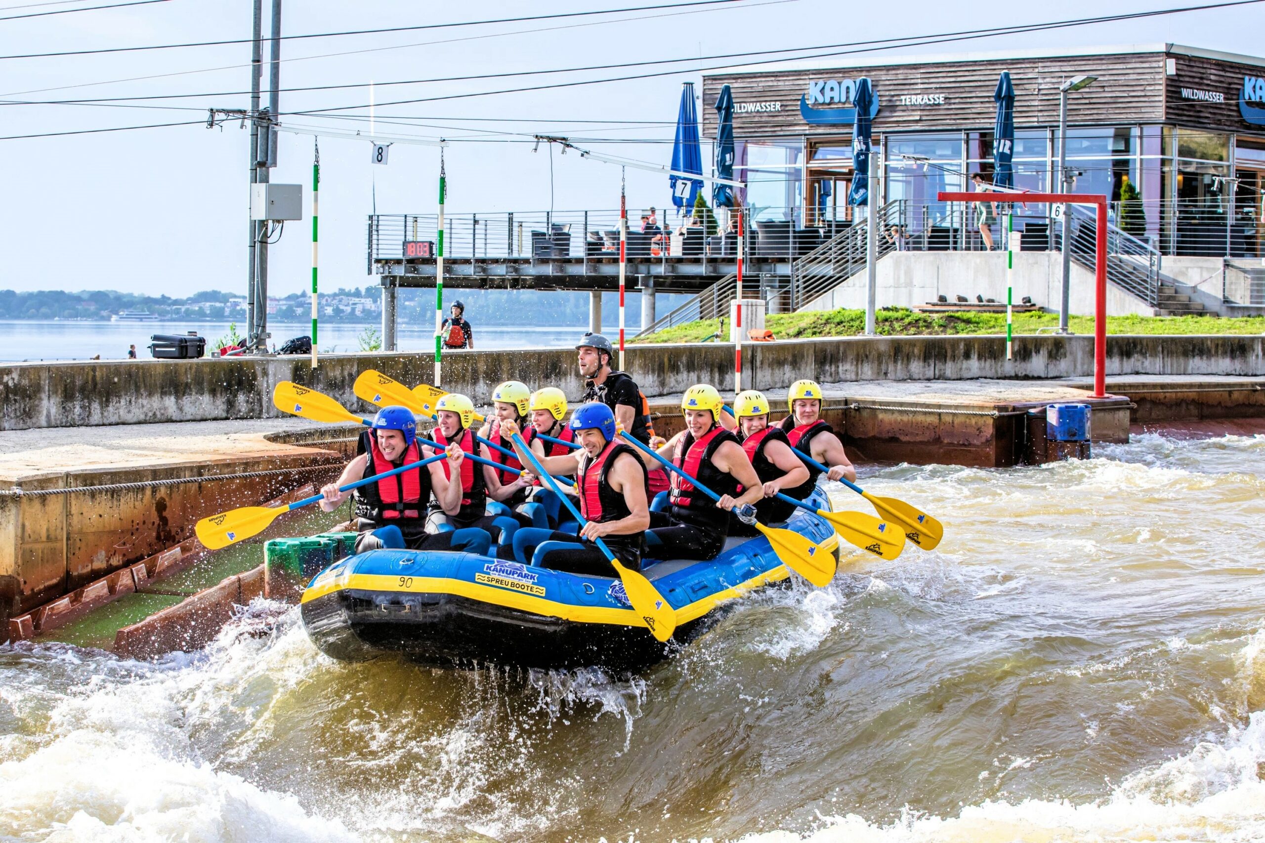 225_Kanupark_Rafting_KPM_warm